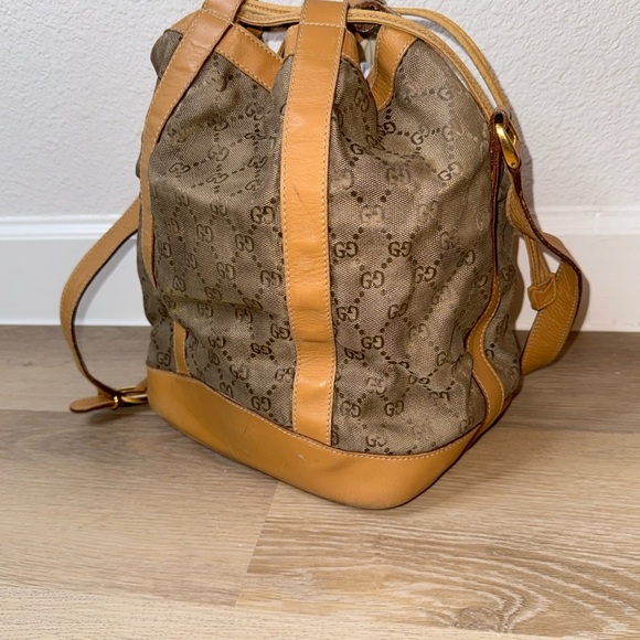 GUCCI VINTAGE CROSSBODY BUCKET BAG GG MONOGRAM - Picture 5 of 15